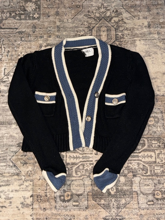 CHANEL Other - Chanel Cropped Knit Cardigan 🖤✨